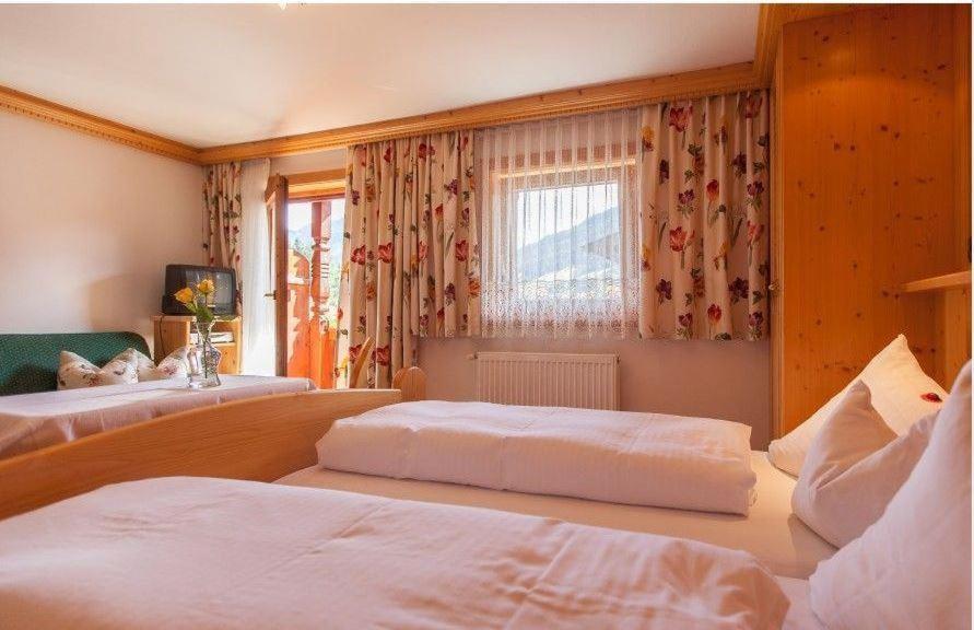 Pension Edelweiss Alpbach Bagian luar foto